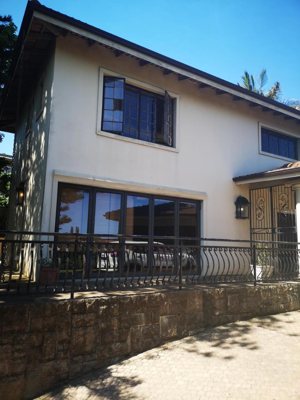 Ekhaya Guest House Ballito Exteriör bild
